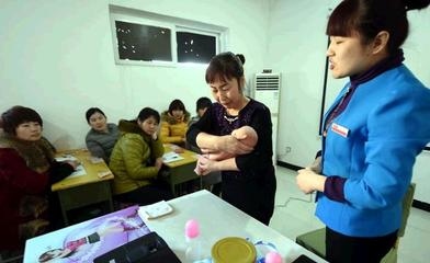 卿卿家政 高品質針紡織品，為您的家居生活增色添彩