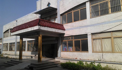 蔓妮詩(shī) 針紡織品銷(xiāo)售的藝術(shù)與時(shí)尚融合